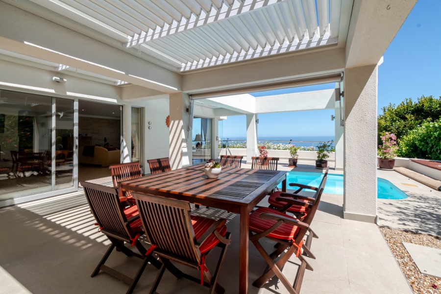 3 Bedroom Property for Sale in Sea Point Western Cape